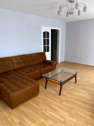 Продаж 4-кімнатної квартири по вул. Лук’яненка Левка 2л (Тимошенка )