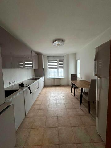 Миколи Бажана просп., 30