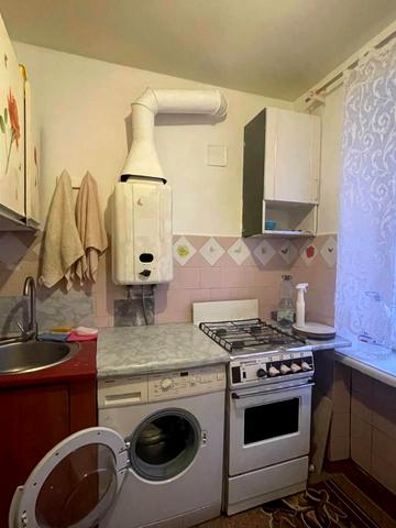 Торговиця вул., 6