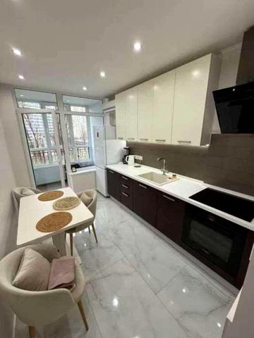 Ованеса Туманяна вул., 3