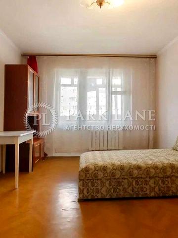 Продам 4кімнатну  квартиру  Гришка Михайла, 8а Позняки Осокорки