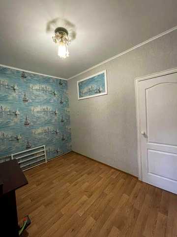 4-кімнатна квартира в міцному будинку в центрі міста на вул. Мечникова