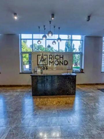 Джона Маккейна вул. (Івана Кудрі), 26