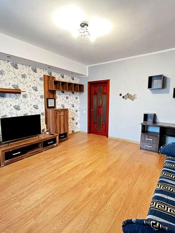 Зодчих вул., 14