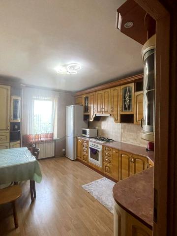 Тараса Шевченка вул., 2