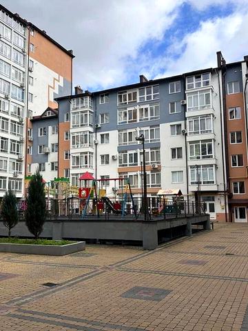 Андрія Мельника вул., 10