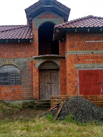 Будинок в селі Ключарки