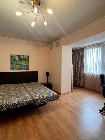 Старокозацька вул. (Комсомольська), 38