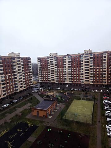 Співдружності вул., 1