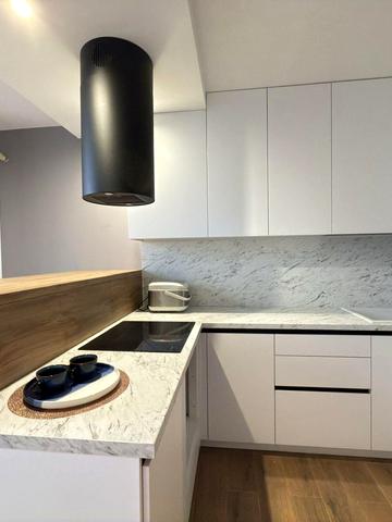 Зелена вул., 10