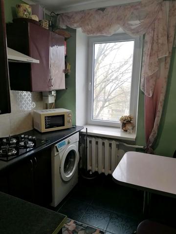 Академіка Заболотного вул., 18