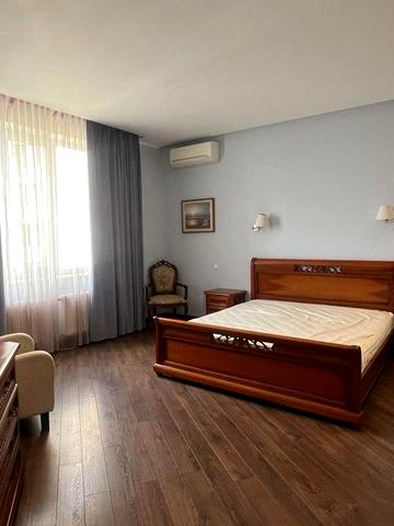 Шевченка просп., 33б