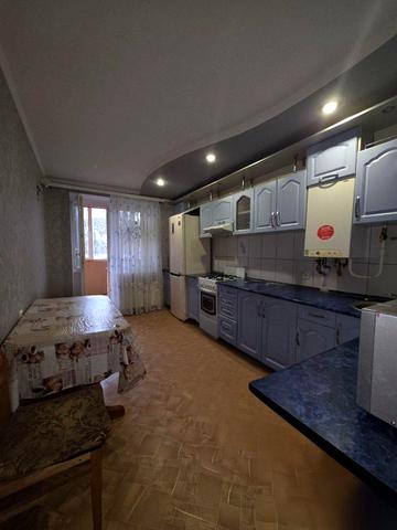 Веретенівська вул., 3/1