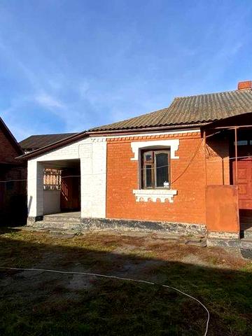 Продається будинок у центрі села Приборівка