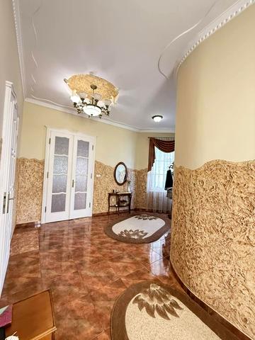 Михайла Грушевського вул.