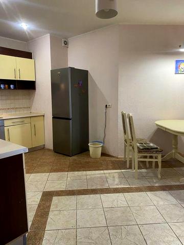 Без% 2-х кімнатна квартира вул.Миропільська, 39 метро Дарниця