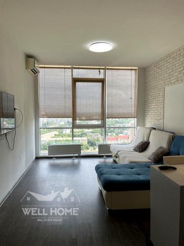 Вячеслава Чорновола вул., 11