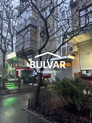 Незалежності просп. (Правди), 7