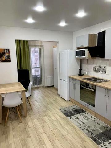 Володимира Українця вул., 7