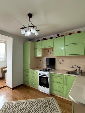 Крайна вул., 1В