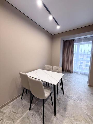 Вячеслава Чорновола вул., 94-Е