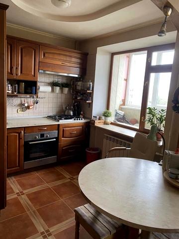 Богдана Гаврилишина вул. (Ванди Василевської), 4