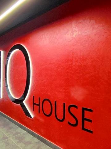 Флотська вул., 10-Б