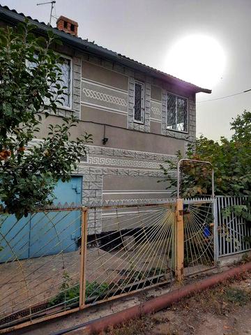 Продам  дачу. Заміський  будинок