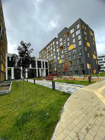 Богдана Хмельницького вул., 207