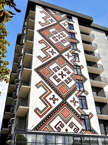 Богдана Хмельницького вул., 53