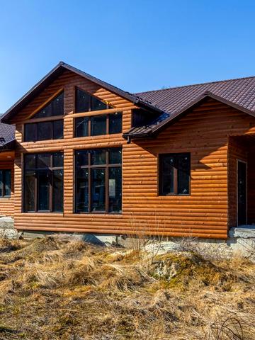 Євгена Коновальця вул., 13