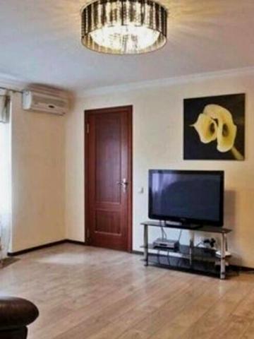 Лесі Українки бульв., 12