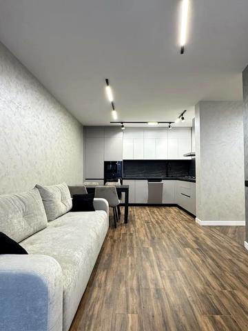 Юліана Пелеша вул., 3