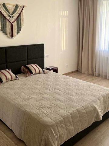 Жасминова вул., 11