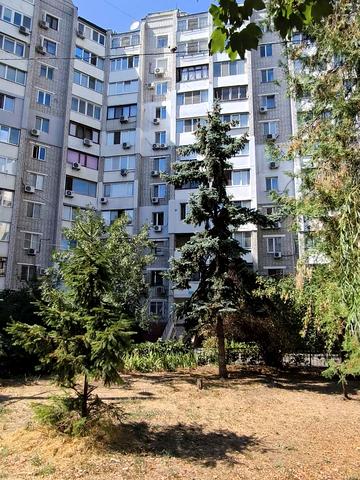 Добровольців вул. (Маршала Говорова), 5б