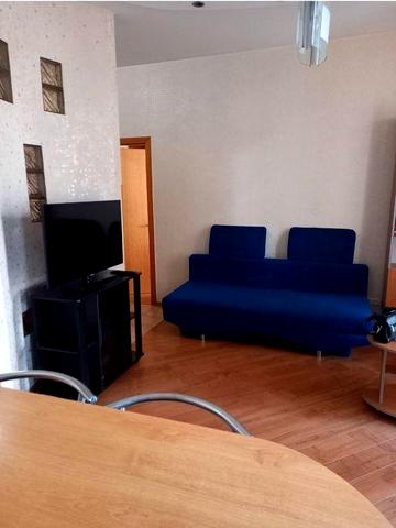 Продаж 2 х кімнатної квартири Кловський узвіз 10