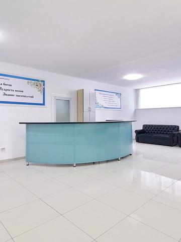 Спортивна вул., 18