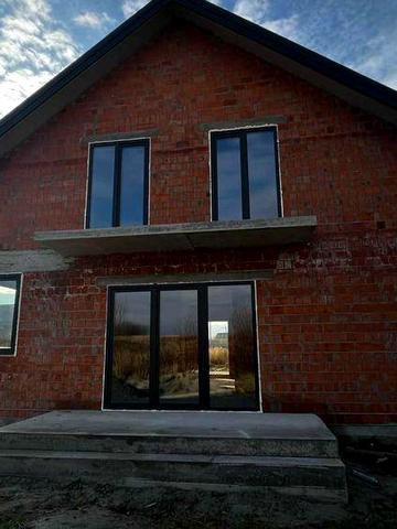 Продам сучасний окремо стоячий будинок