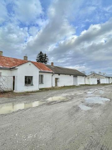 Львівська вул., 176