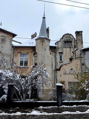 Івана Котляревського вул., 27