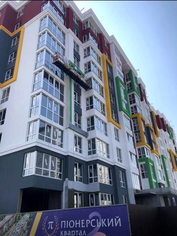 Машинобудівників вул., 16