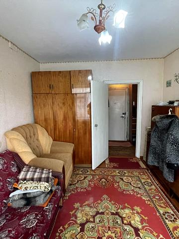 Молодіжна, 42 