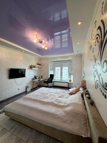 Володимира Івасюка вул., 7