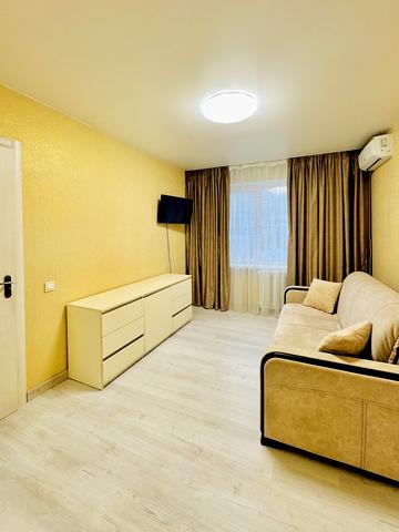 Деміївська вул., 39