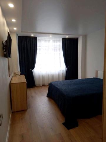 Київська вул., 8-Г