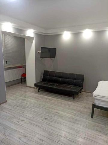 Героїв полку "Азов" вул. (Маршала Малиновського), 28-Б