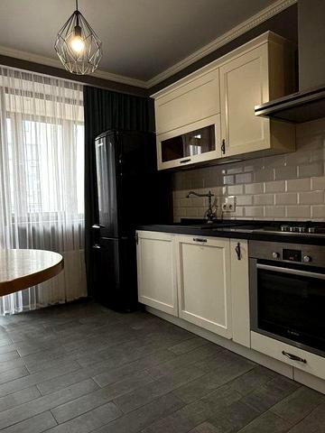 Добровольців вул. (Маршала Говорова), 10г