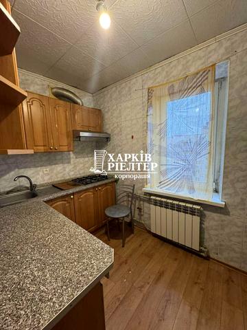 Плиткова вул., 19