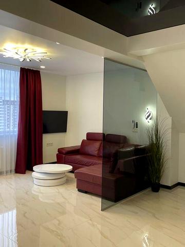 Є світло! Перша оренда 4-кімнатноі квартири Киів, Ушинського 14а