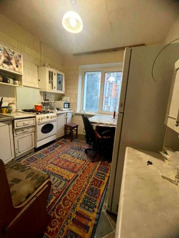 Добровольців пров., 6